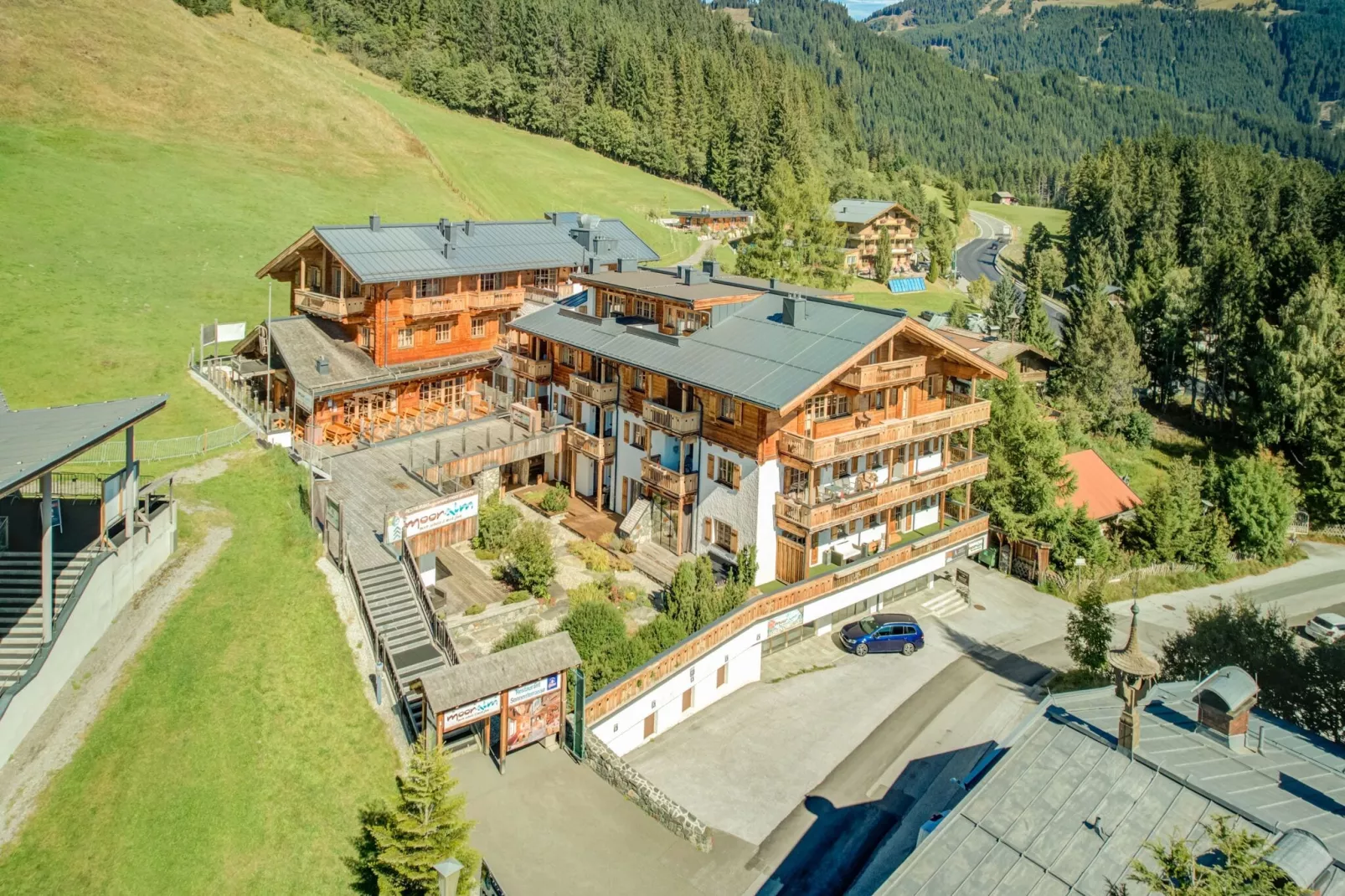 Panorama Chalet Barda-Buitenkant zomer