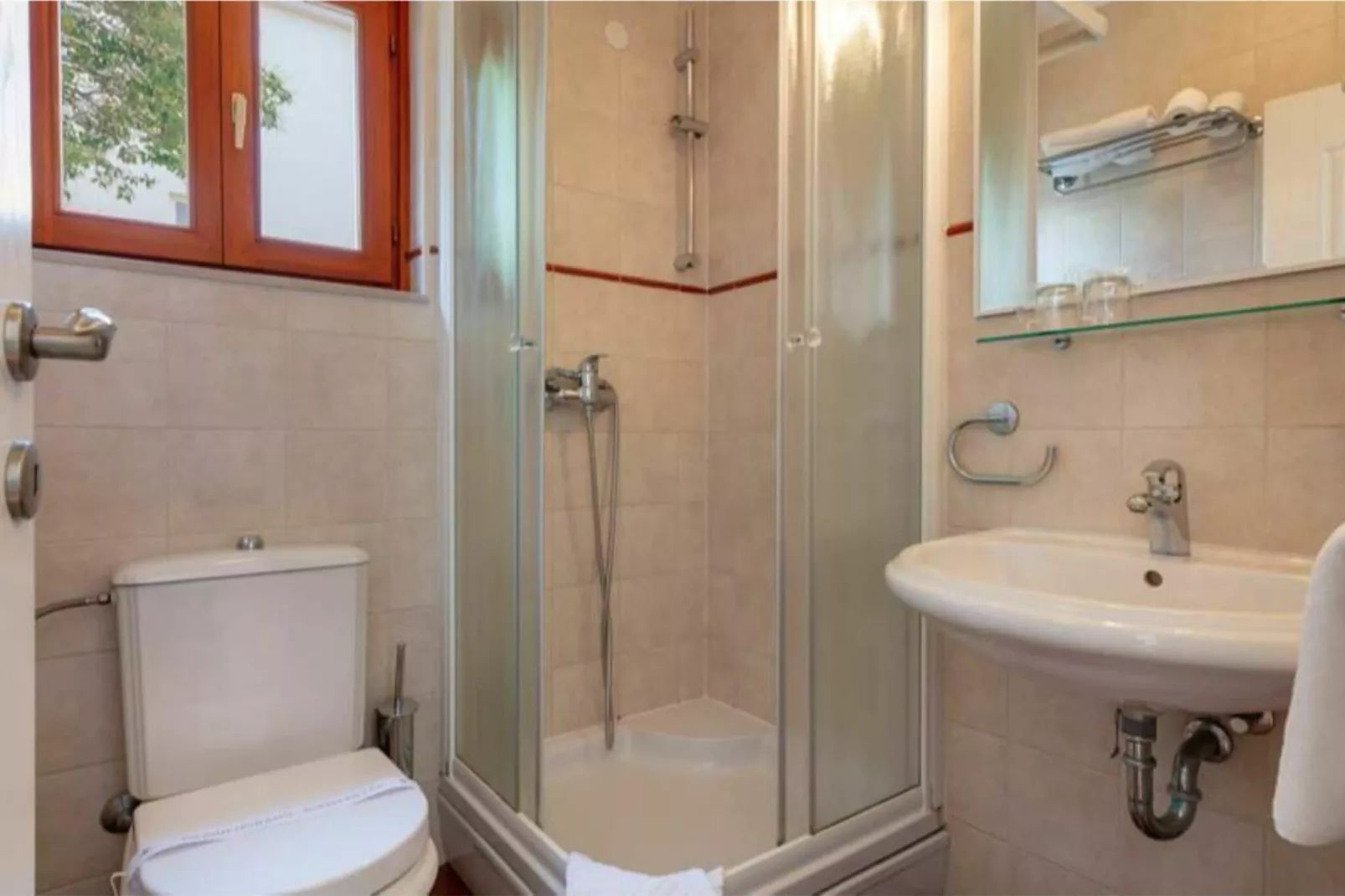 Villa Liza-Badkamer