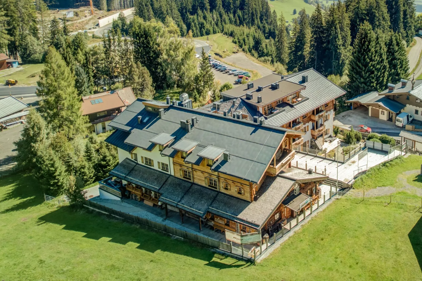 Panorama Chalet Barda-Buitenkant zomer