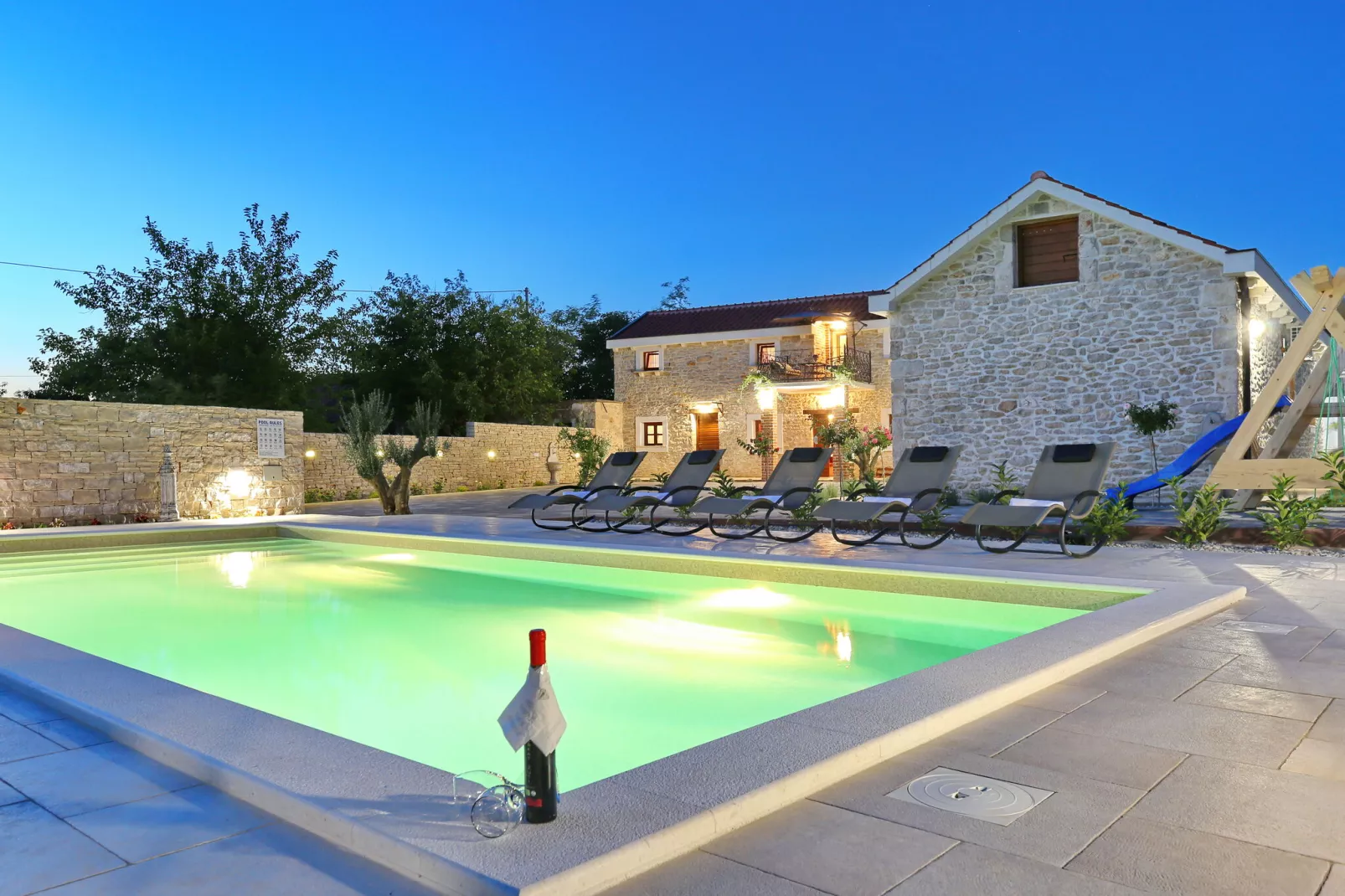 Villa Tereza-Buitenkant zomer