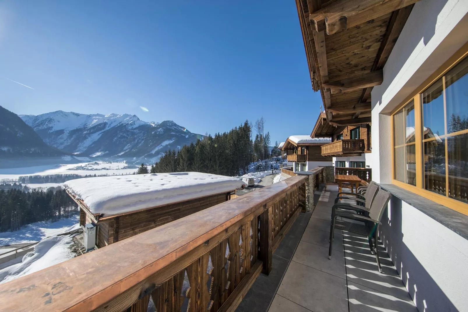 Rossberg Hohe Tauern Chalets -10-Terrasbalkon