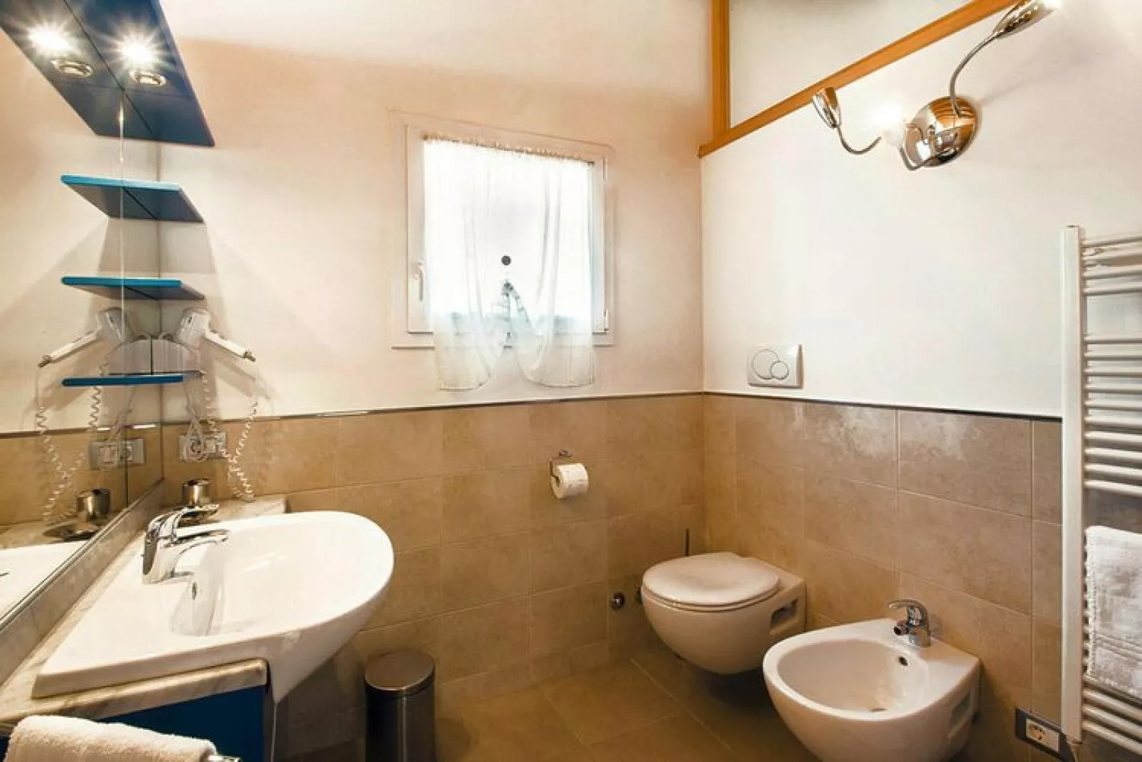 Residence Nautic Resort San Carlo Gargnano-casa san carlo-Badkamer