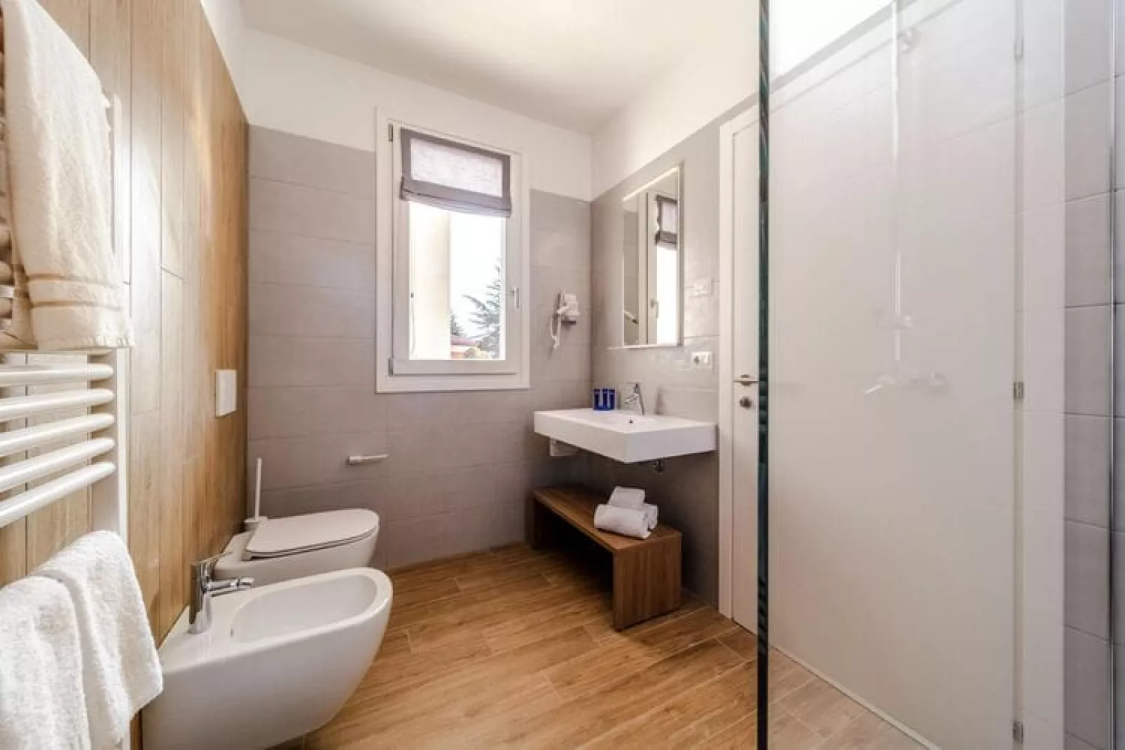 Residence Olivo Garda-Trilo Top/ 1 oder 2 Etage oder Erdgeschoss-Badkamer