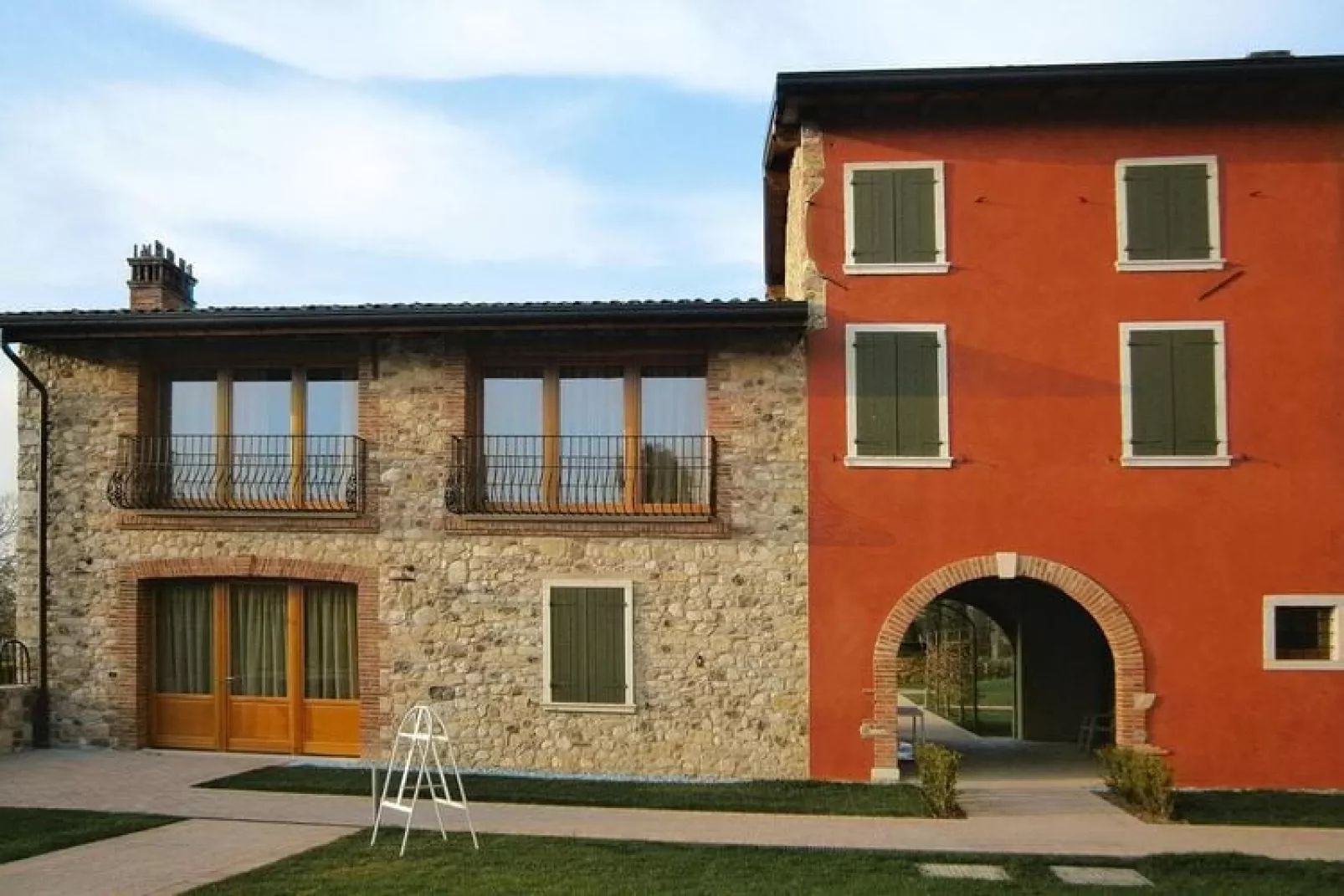 Apartments Borgo Mondragon, Lazise-trilo comfort-Buitenkant zomer