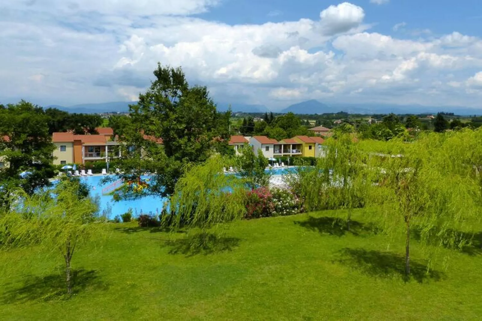 Residence Belvedere Village Castelnuovo del Garda-trilocale Std-Tuinen zomer