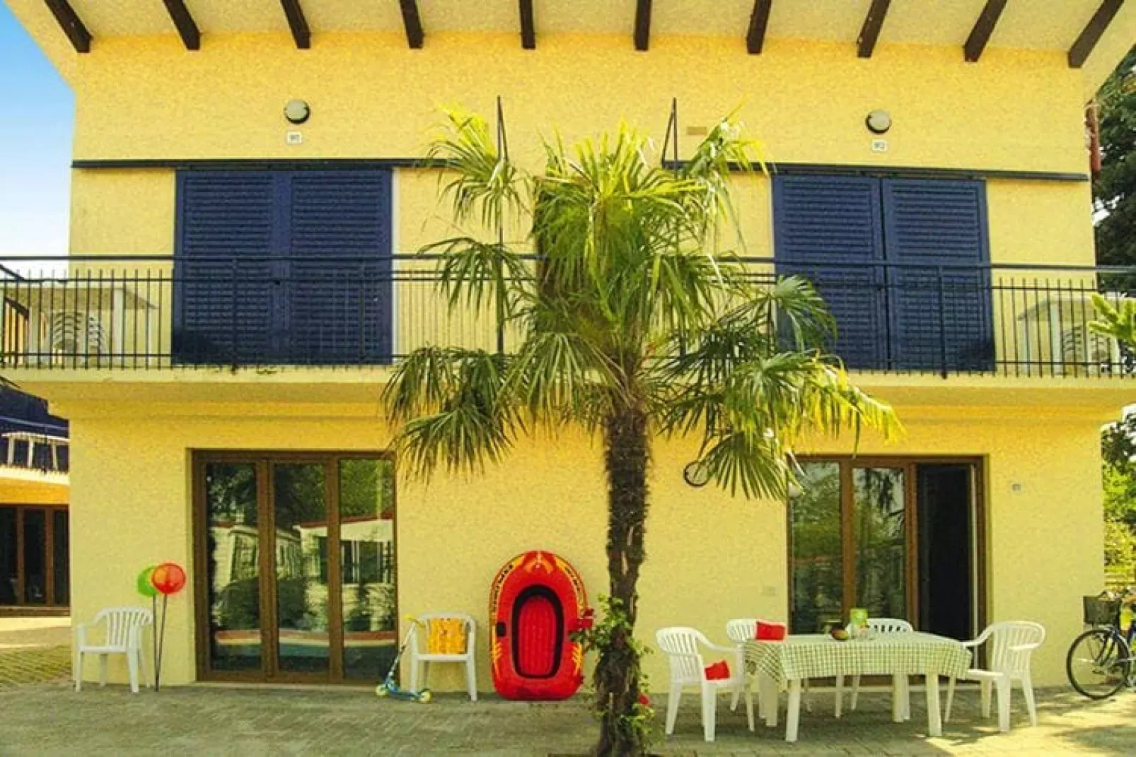 Holiday park Bella Italia, Peschiera-Ortensia-Buitenkant zomer