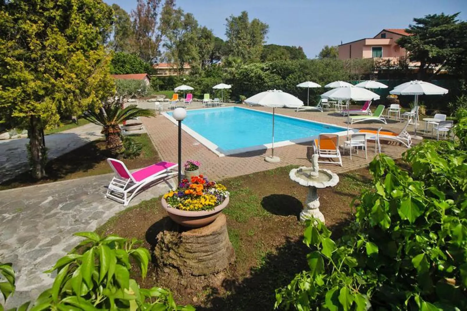 Villa Paola Loano - Type B6 neu B4plus2-Zwembad