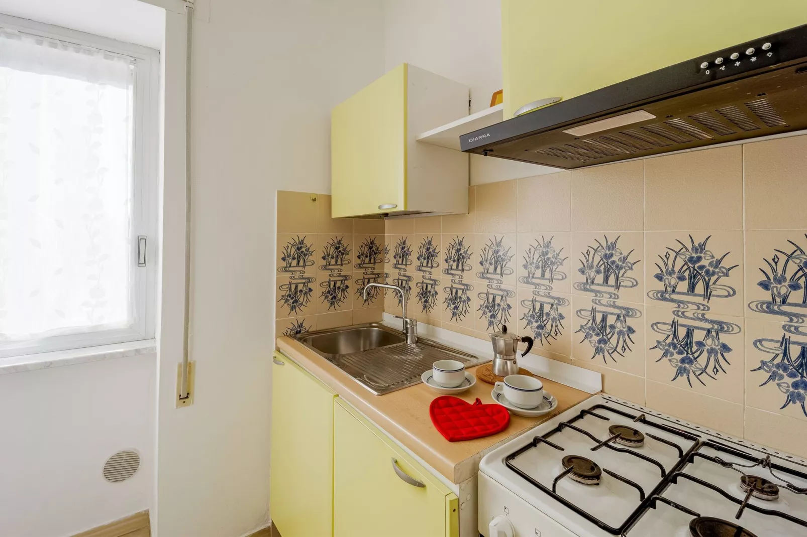 Villa Paola Loano - Type B6 neu B4plus2-Keuken