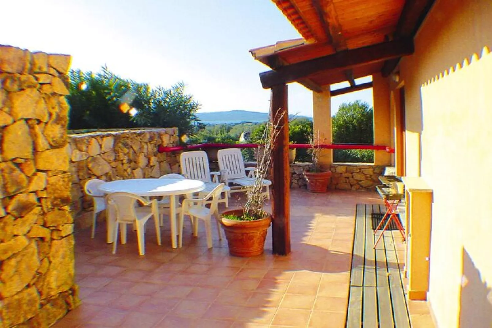 Holiday residence Il Nido dei Gabbiani Porto Pollo / Bilo comfort 4 pax con 2 bagni-Terras