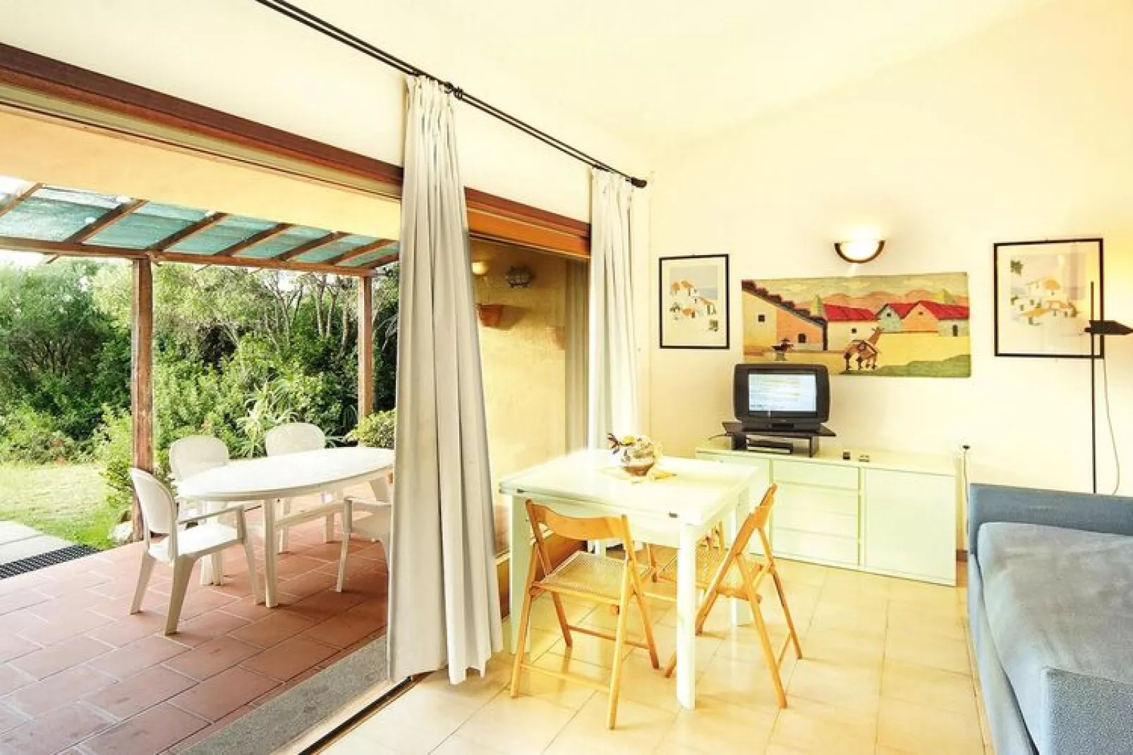 Holiday residence Il Nido dei Gabbiani Porto Pollo / Bilo comfort 4 pax con 2 bagni-Woonkamer
