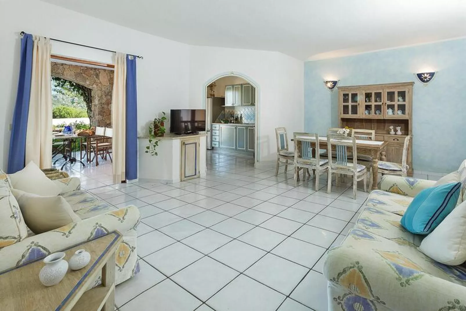 Holiday residence Cala di Falco Villen, Cannigione-Villa Tipo D vista mare-Woonkamer