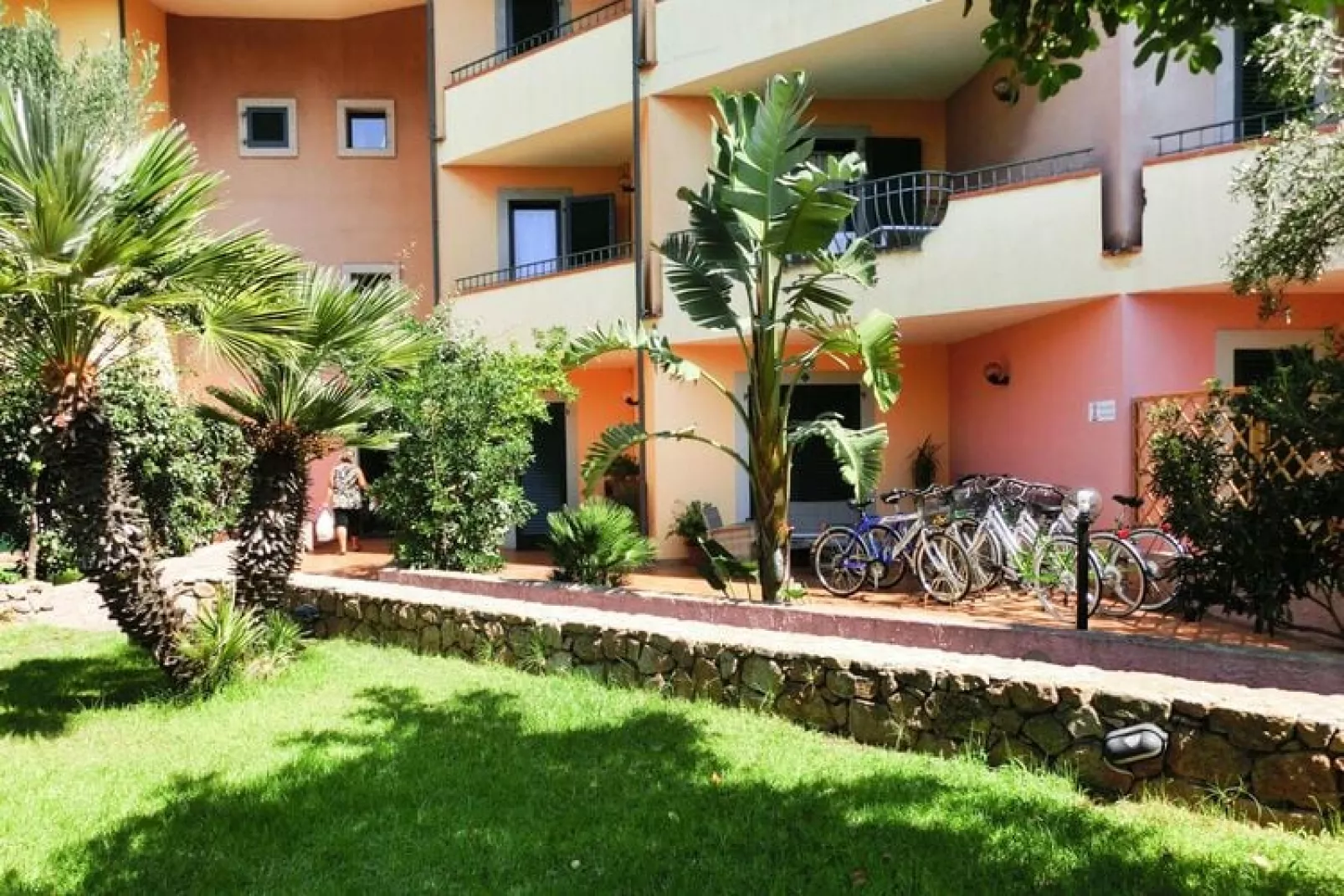 Residence I Mirti Bianchi Santa Teresa Gallura -  Type bilo 4-Tuinen zomer