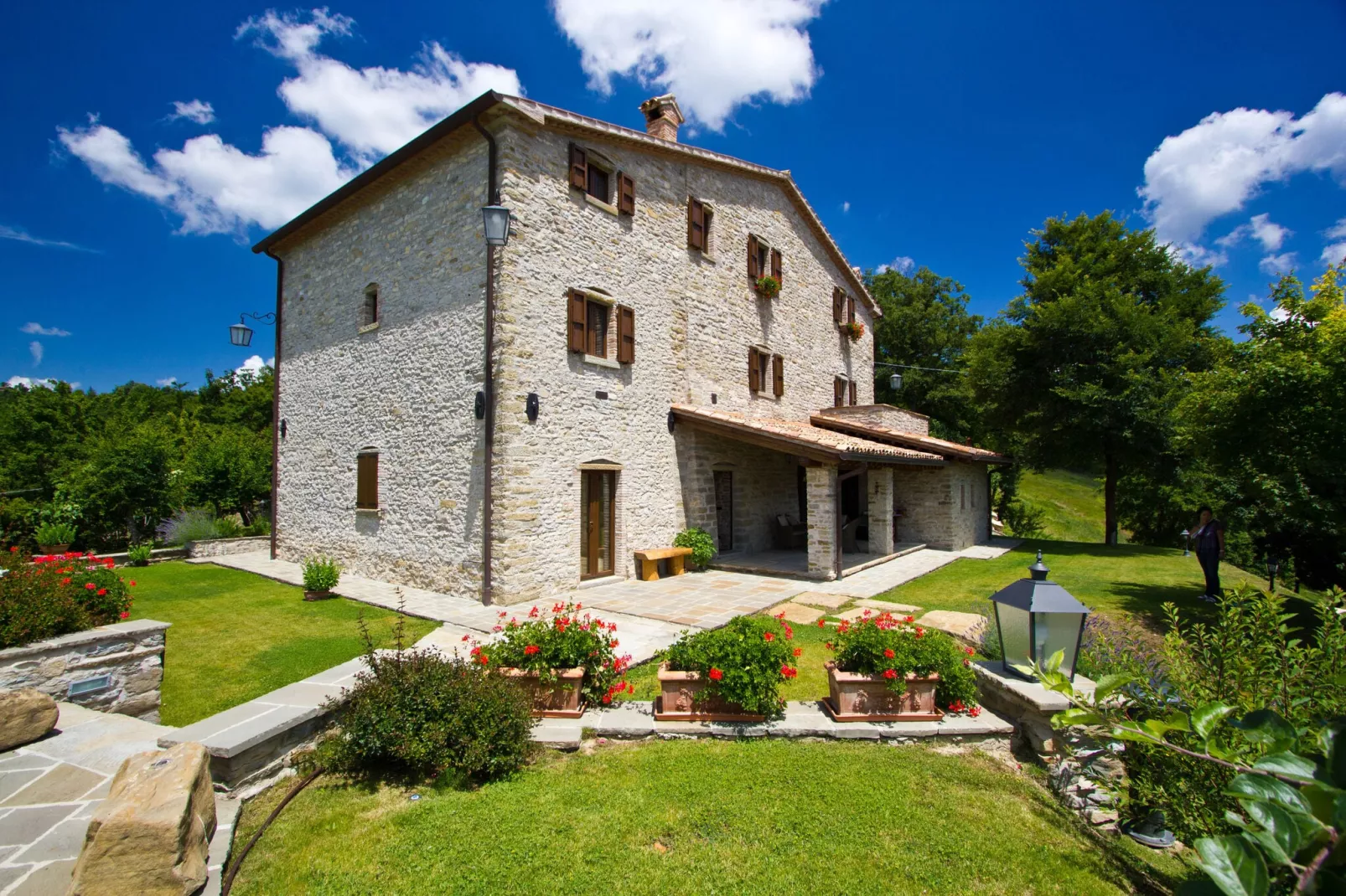 La Rocca Estate-Buitenkant zomer