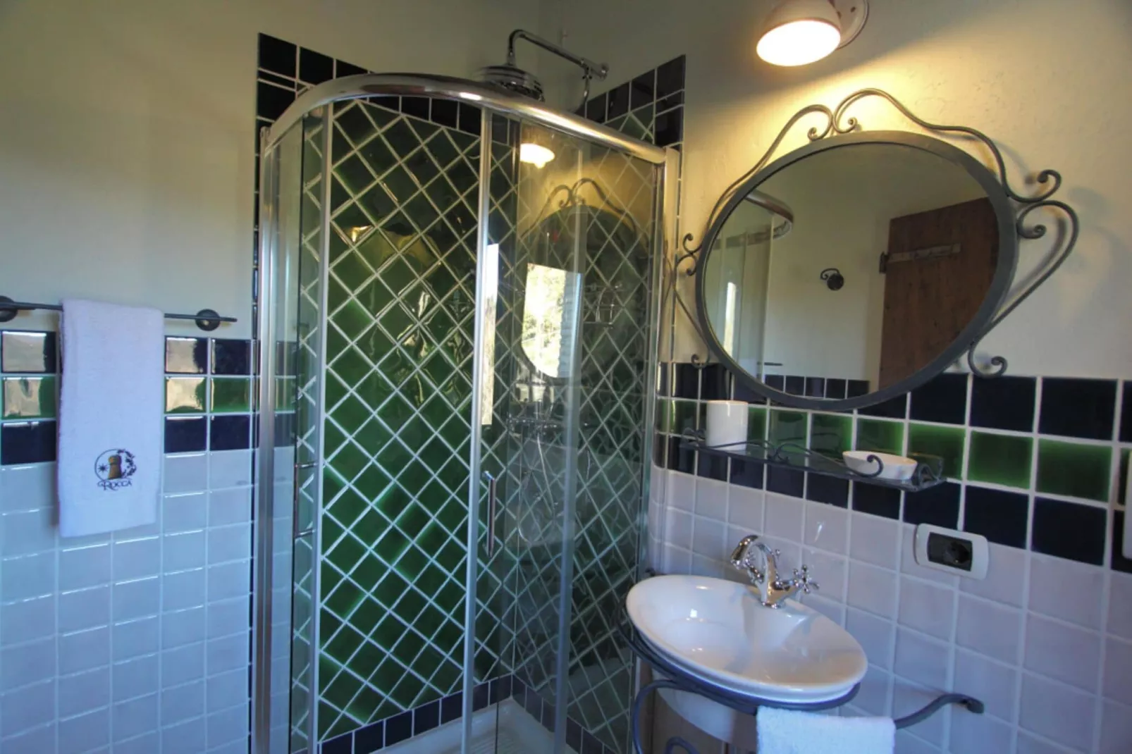 La Rocca Estate-Badkamer