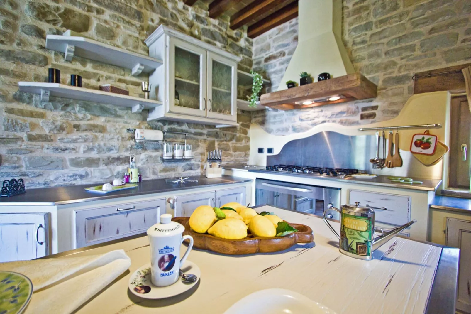 La Rocca Estate-Keuken