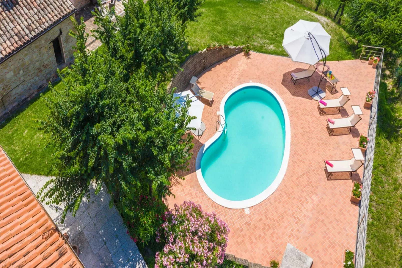 Villa Montebello-Zwembad