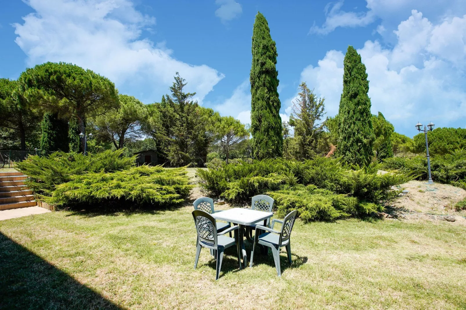 Appartamento lo Scoiattolo-Tuinen zomer