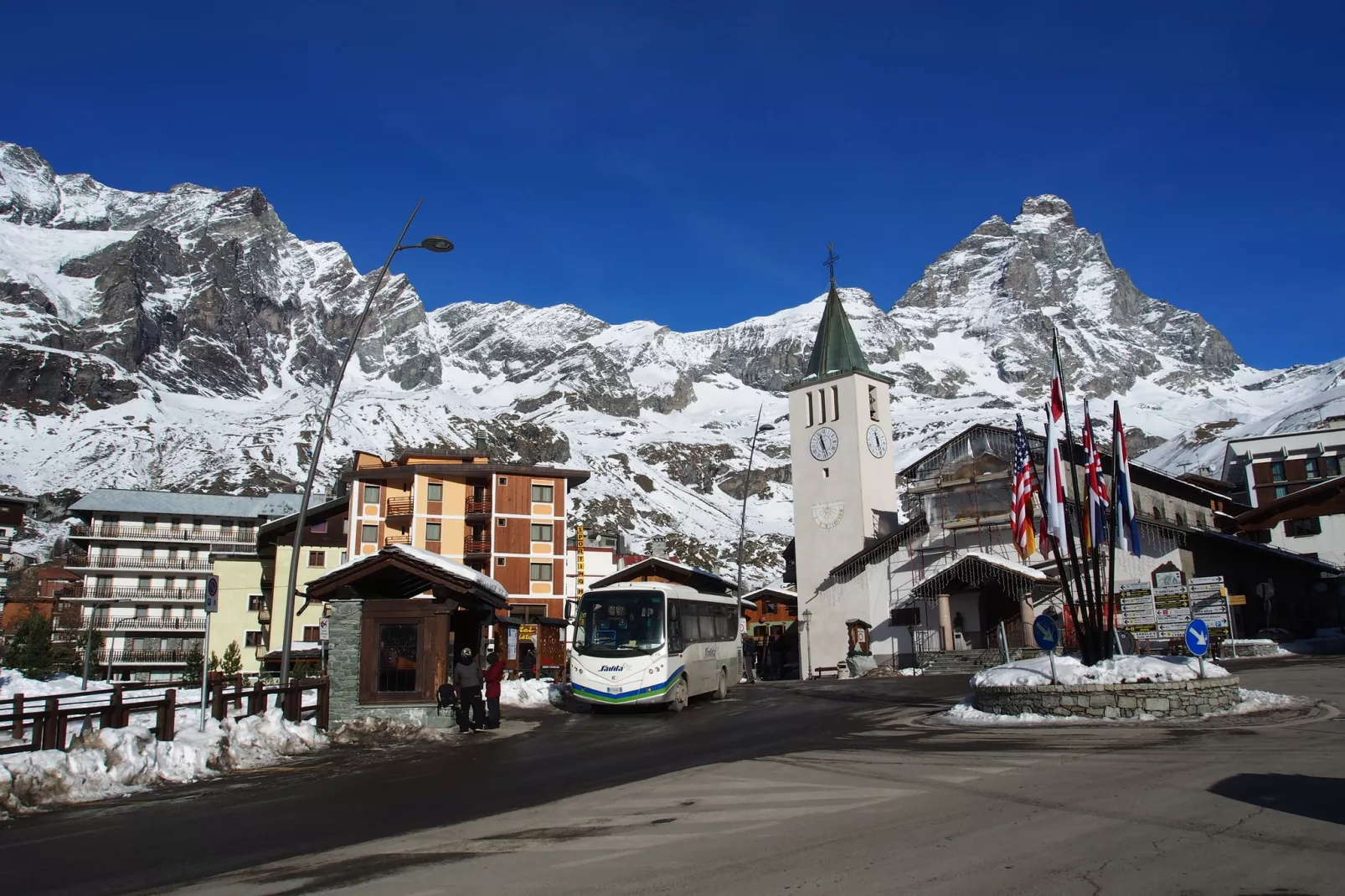 Residenza Cervinia Bilo Piano Cinque-Gebied winter 1km