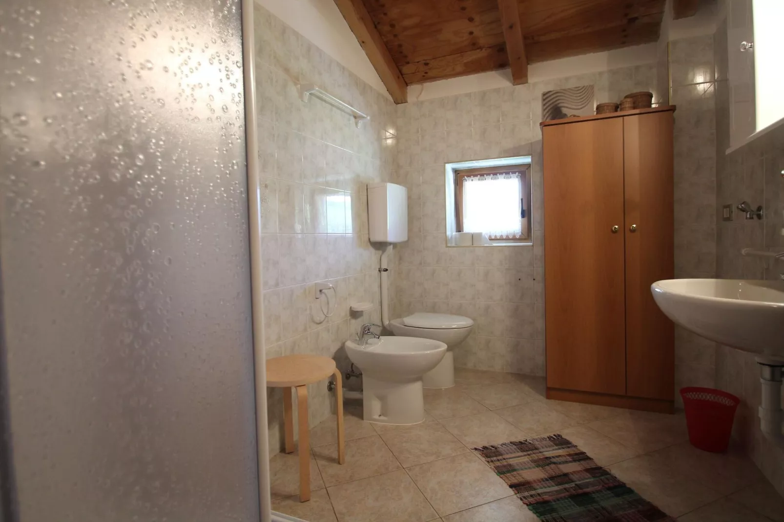 Nef-Badkamer