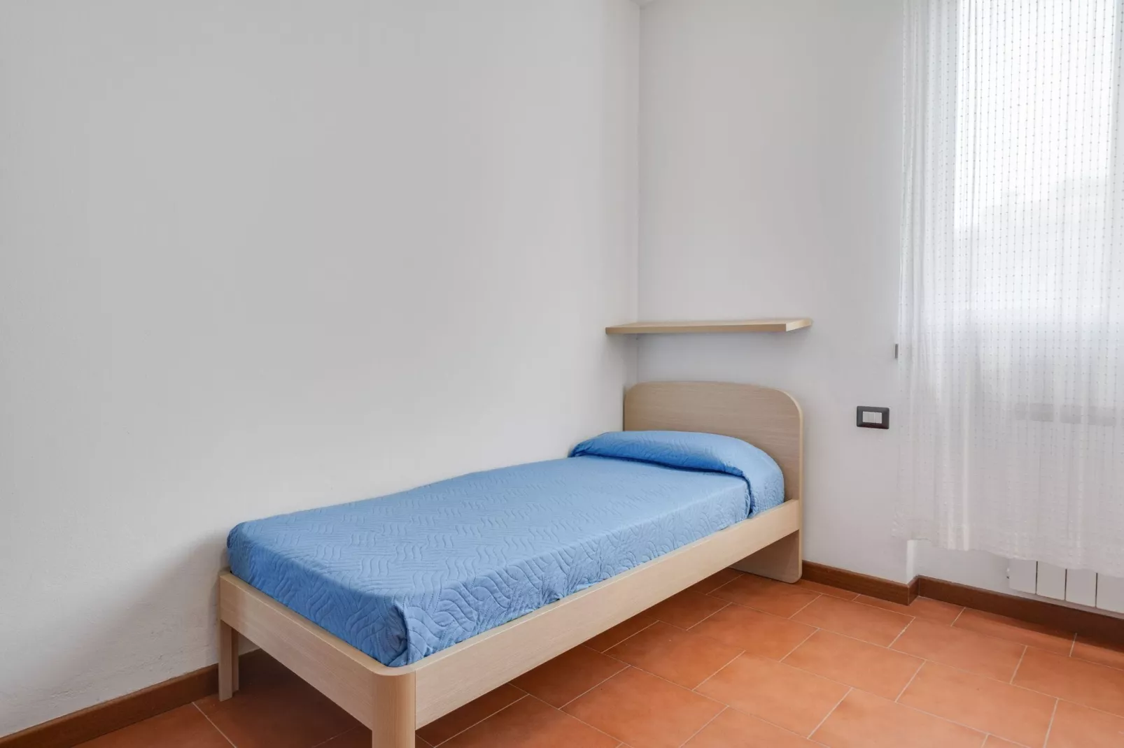Gezellig vakantiehuis vlak bij het Gardameer met zwembad-Slaapkamer
