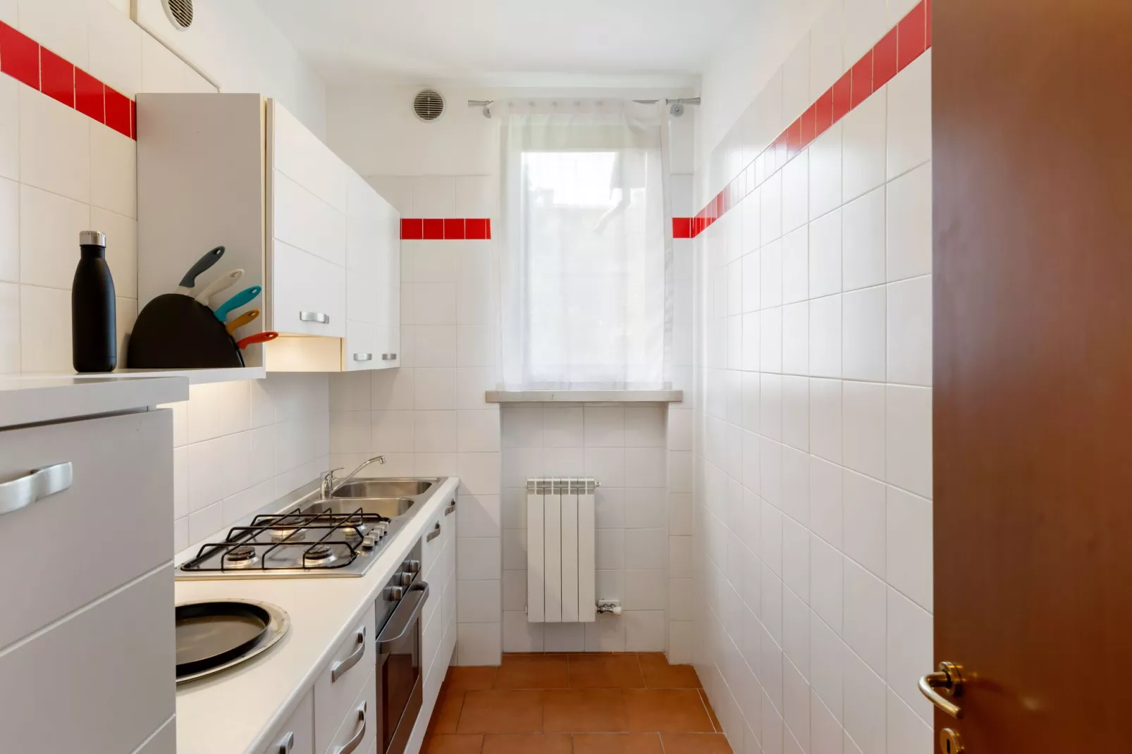 Mooi vakantiehuis vlak bij het Gardameer met zwembad-Keuken