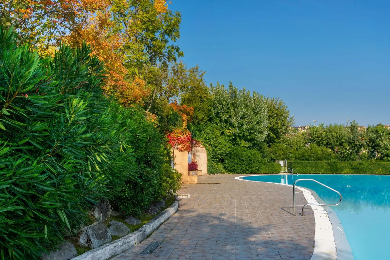 Gezellig appartement in Polpenazze del Garda met grote tuin-Zwembad