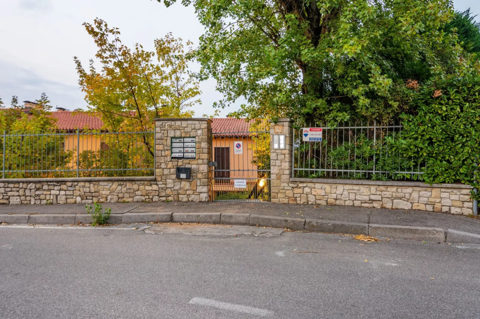 Gezellig appartement in Polpenazze del Garda met grote tuin-Hal-ontvangst