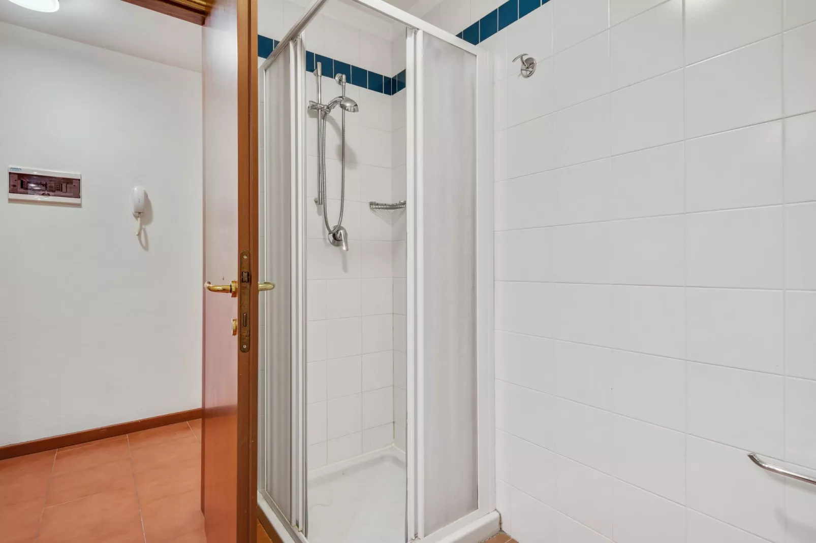 Gezellig vakantiehuis vlak bij het Gardameer met zwembad-Badkamer