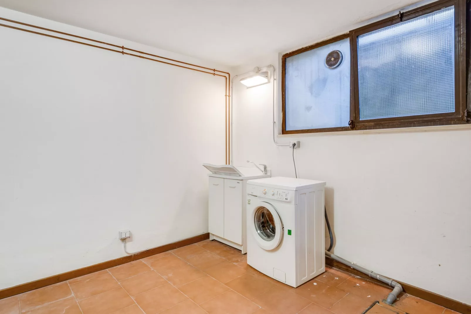 Gezellig vakantiehuis vlak bij het Gardameer met zwembad-Badkamer