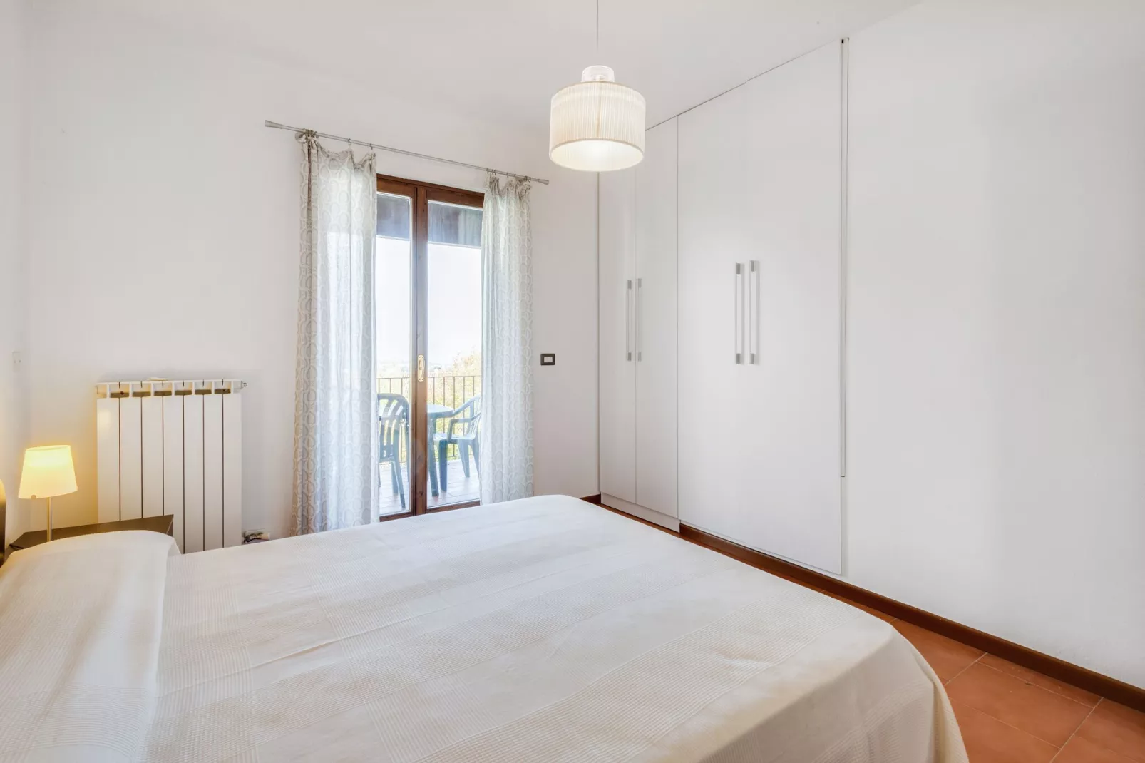Gezellig vakantiehuis vlak bij het Gardameer met zwembad-Slaapkamer