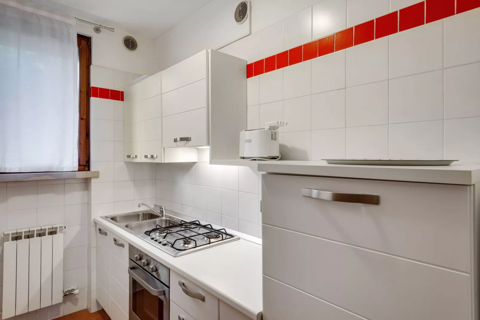 Mooi vakantiehuis vlak bij het Gardameer met zwembad-Keuken