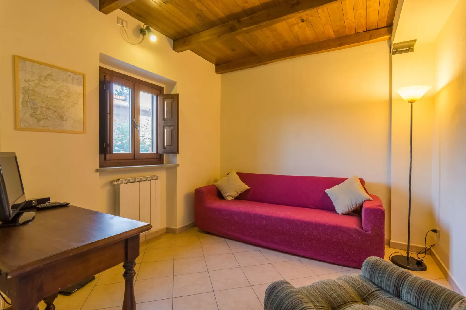 Casa dei Ciompi-Woonkamer