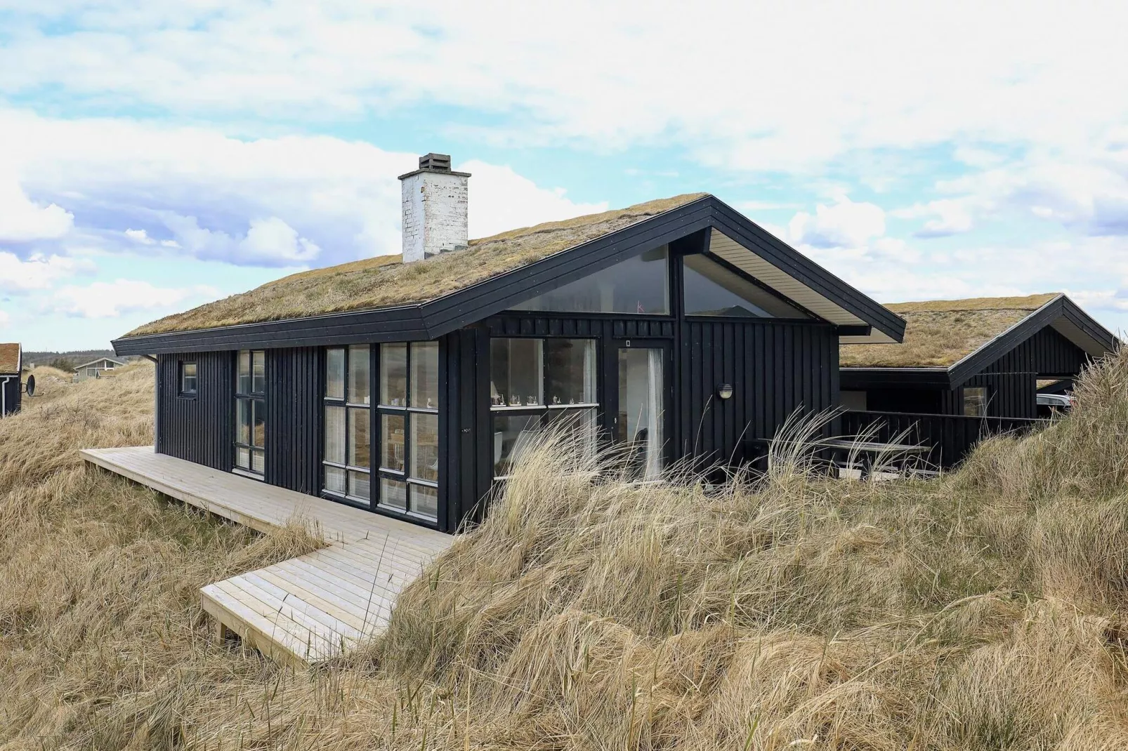 Leuk vakantiehuis met overdekt zwembad in Pandrup