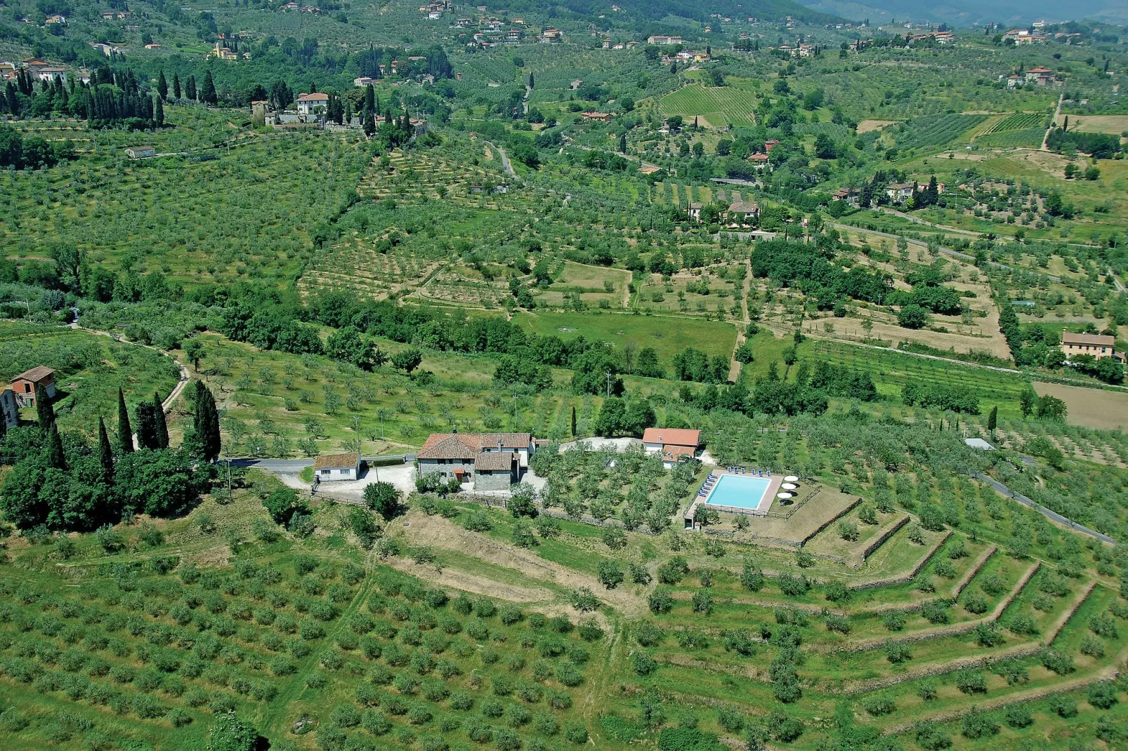 La Casa dei Due Olivi-Buitenkant zomer