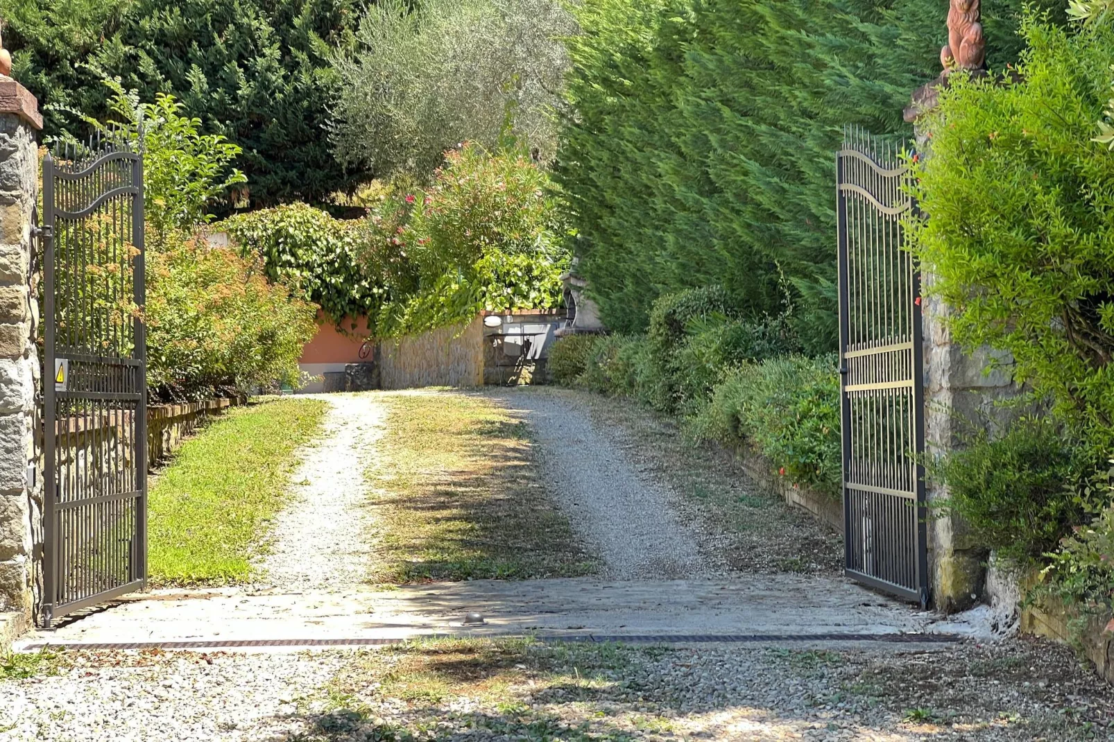 Villa a Loro Ciuffenna-Hal-ontvangst