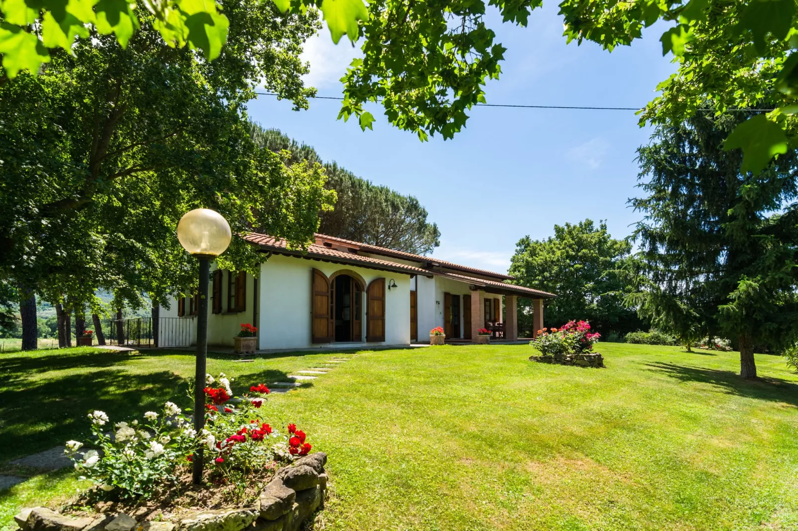 Villa Fiorentino-Buitenkant zomer
