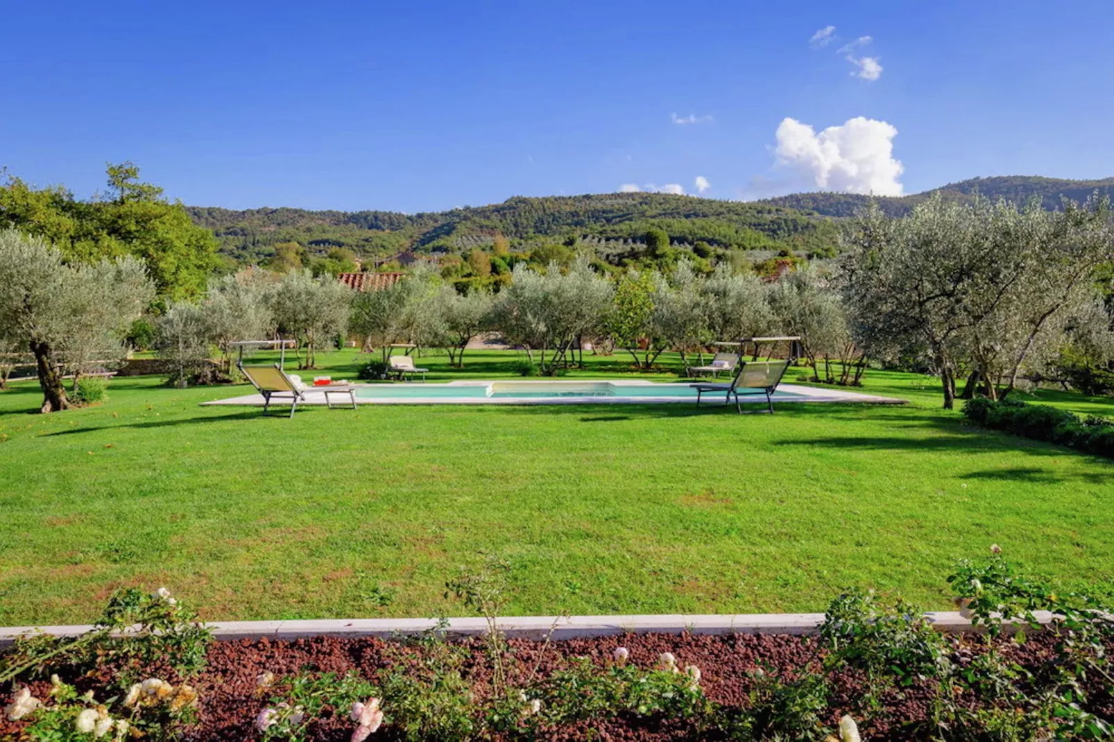 Villa  Gaggioleto-Tuinen zomer