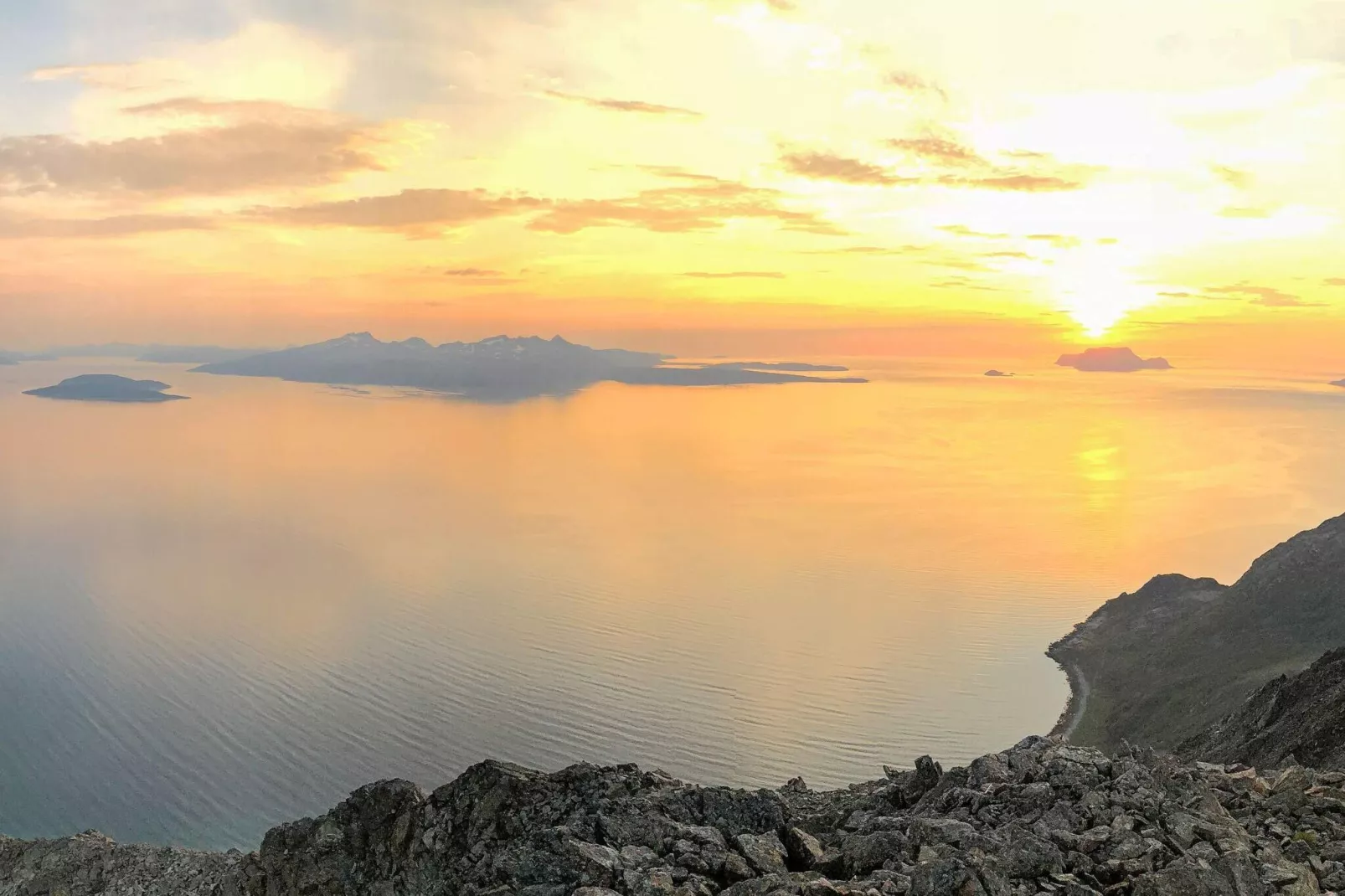 Kusttoevlucht in Lyngen-By Traum-Niet-getagd