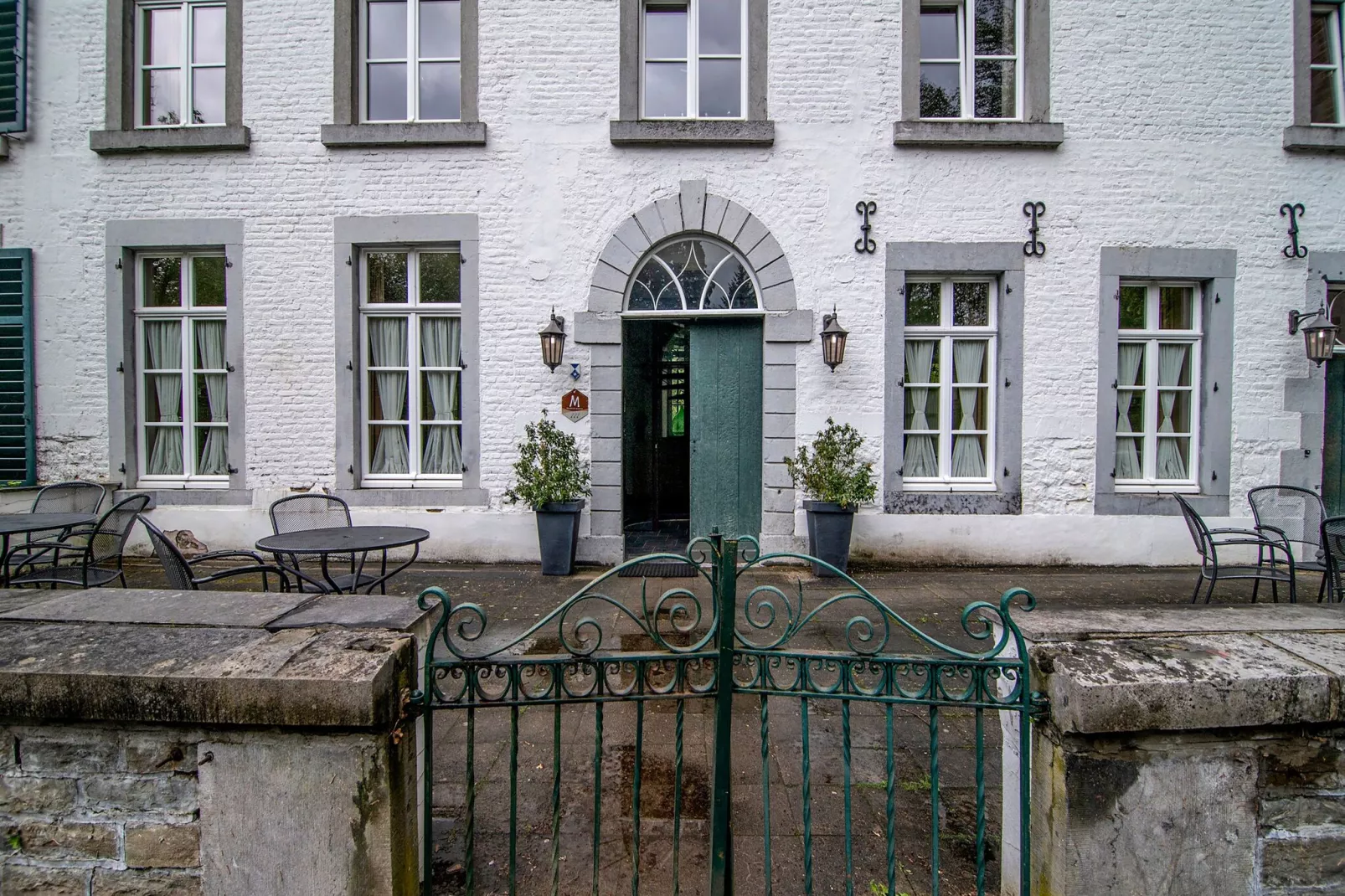 Torenwoning voor acht Domaine Château Dieupart-Hal-ontvangst