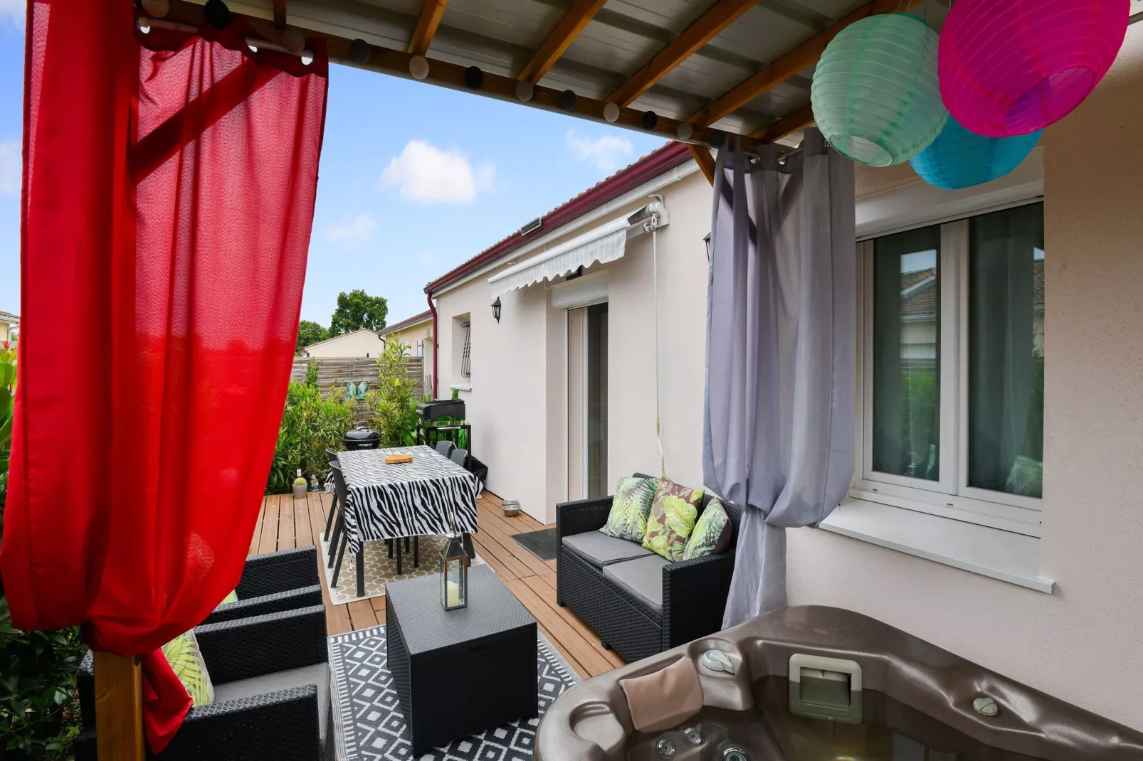 Chambre zen chez l'habitant avec piscine