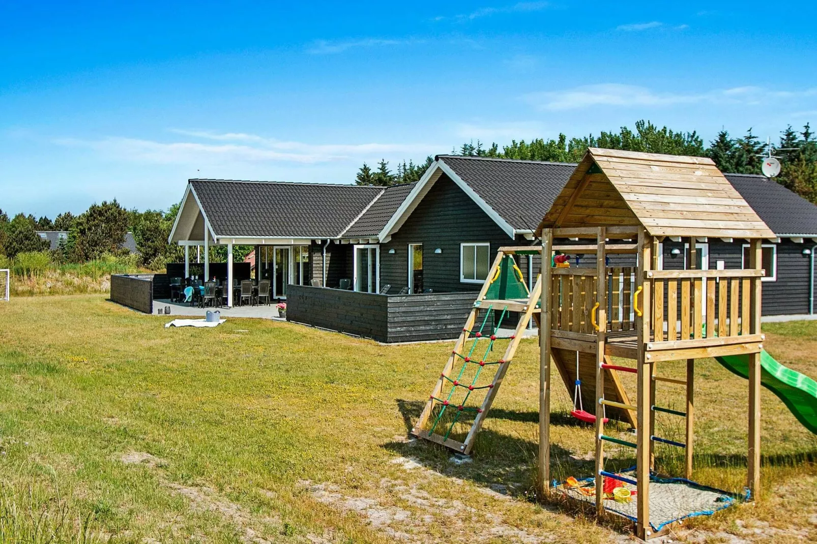 18 persoons vakantie huis in Blåvand-Buitenlucht