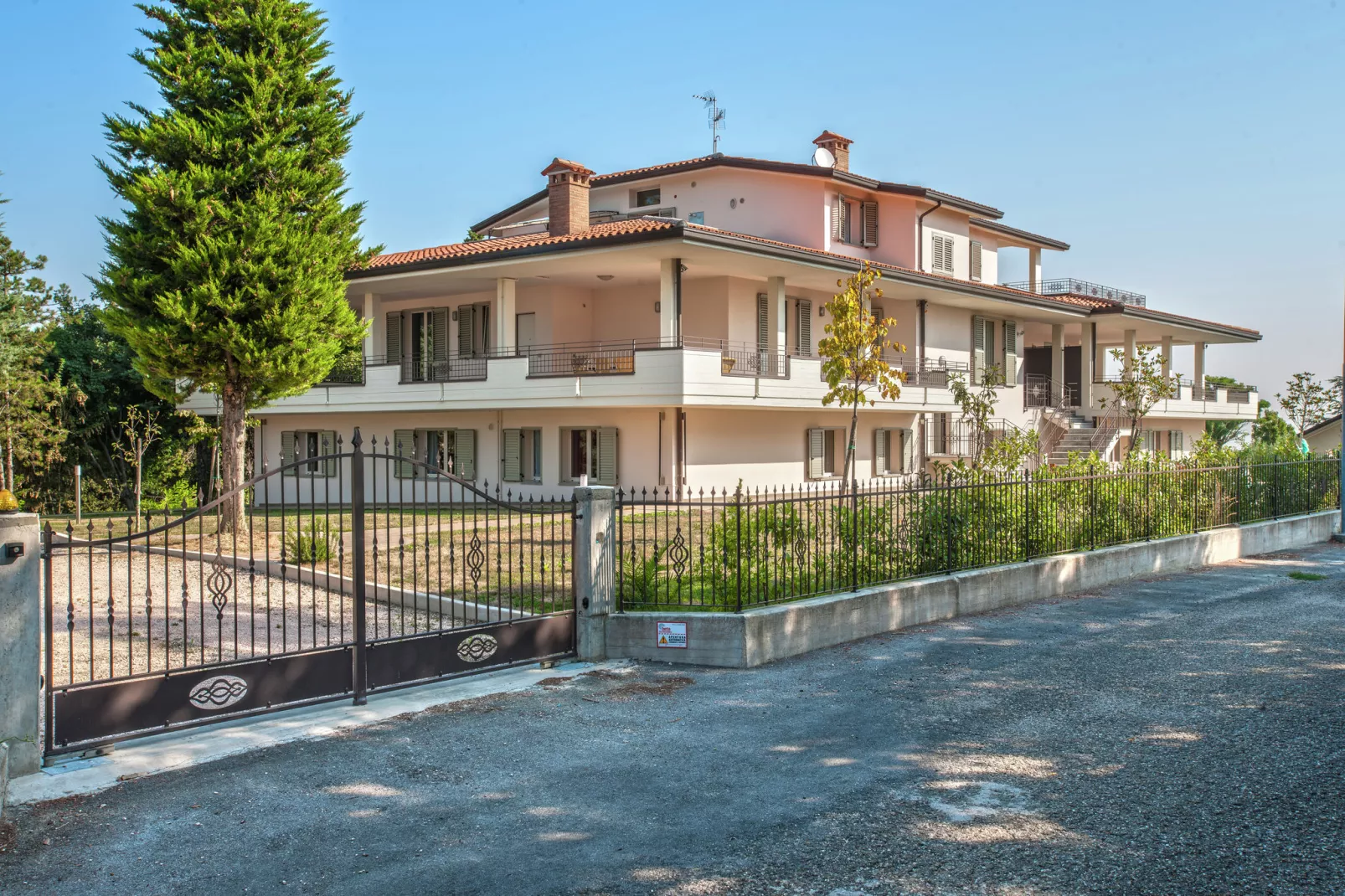 Il Panorama Venticinque-Buitenkant zomer