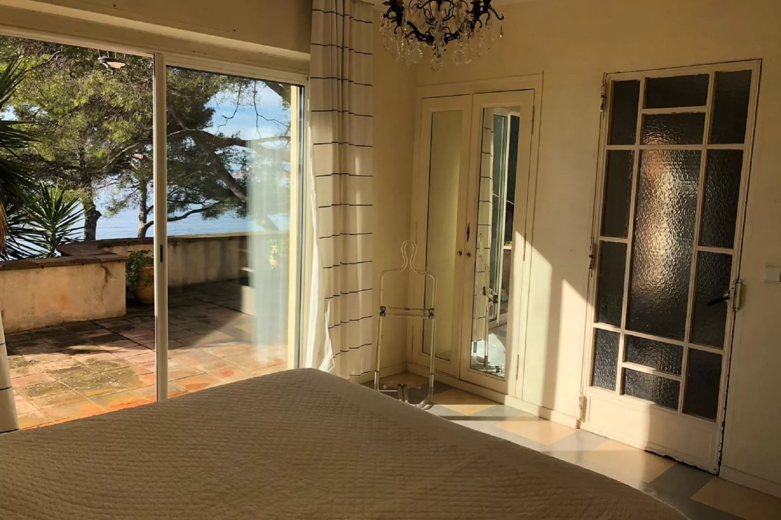 LA VILLA BLANCHE-Slaapkamer