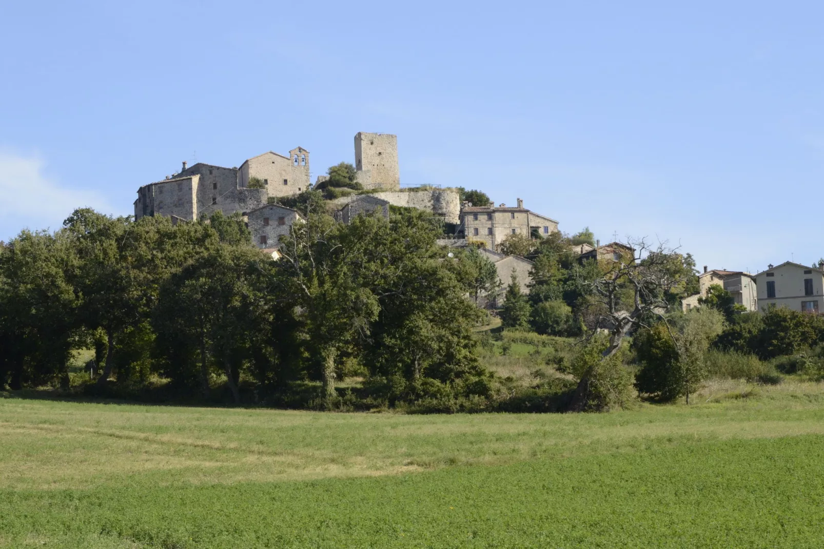 Castello Fatato Sogni-Buitenkant zomer