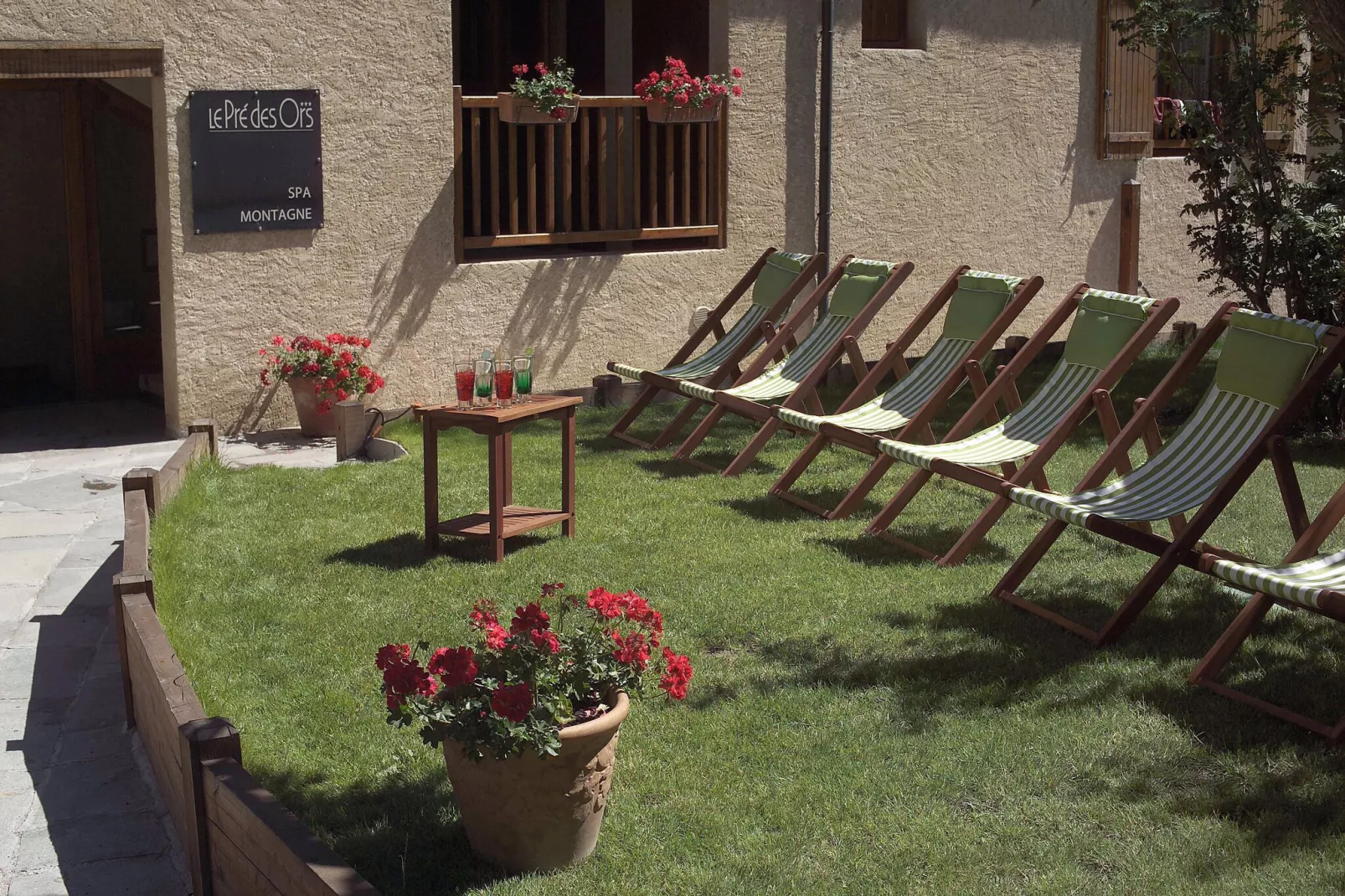 Chalet Clochettes-Tuinen zomer