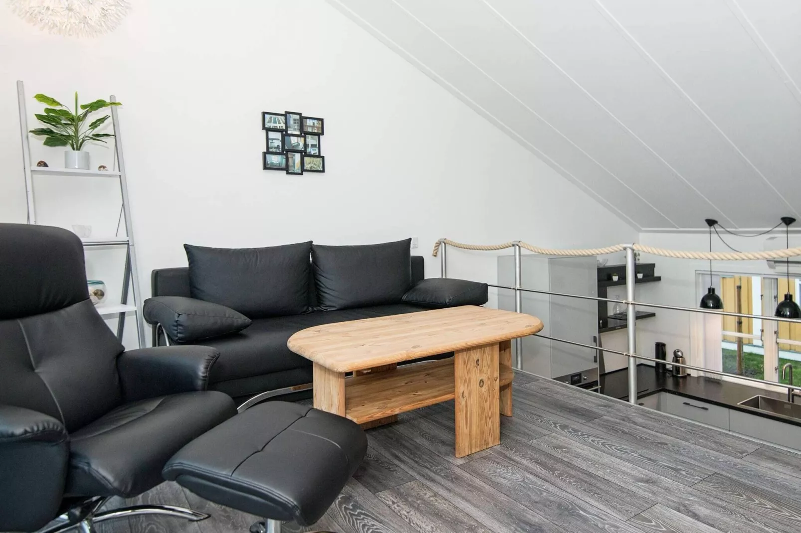 3 room,2 levels-Binnen