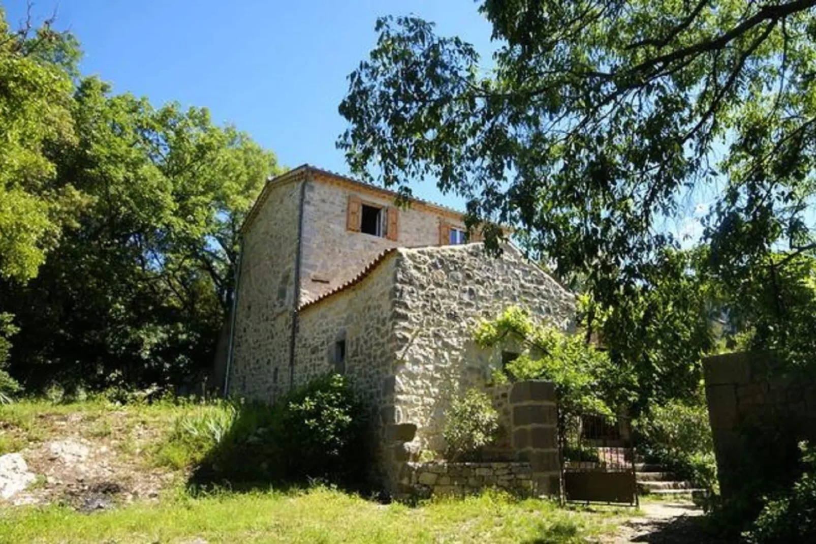 Maison de vacances  - Beaulieu-Buitenkant zomer