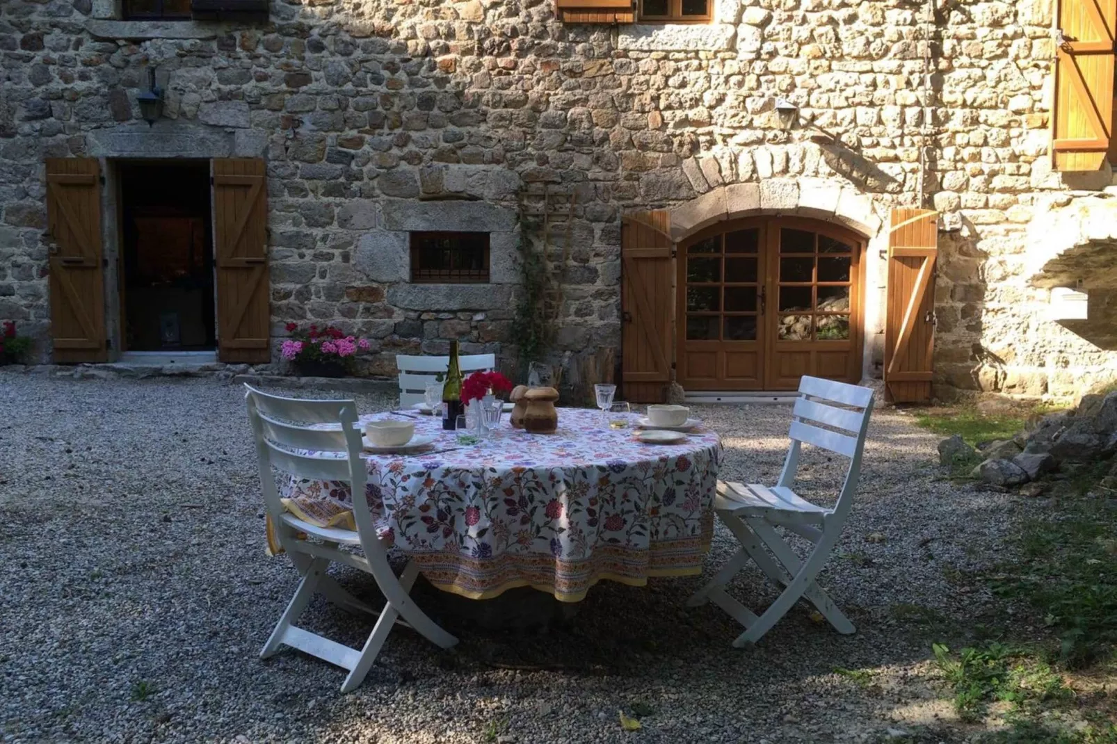 Maison de vacances - St Pierre Sur Doux-Terrasbalkon