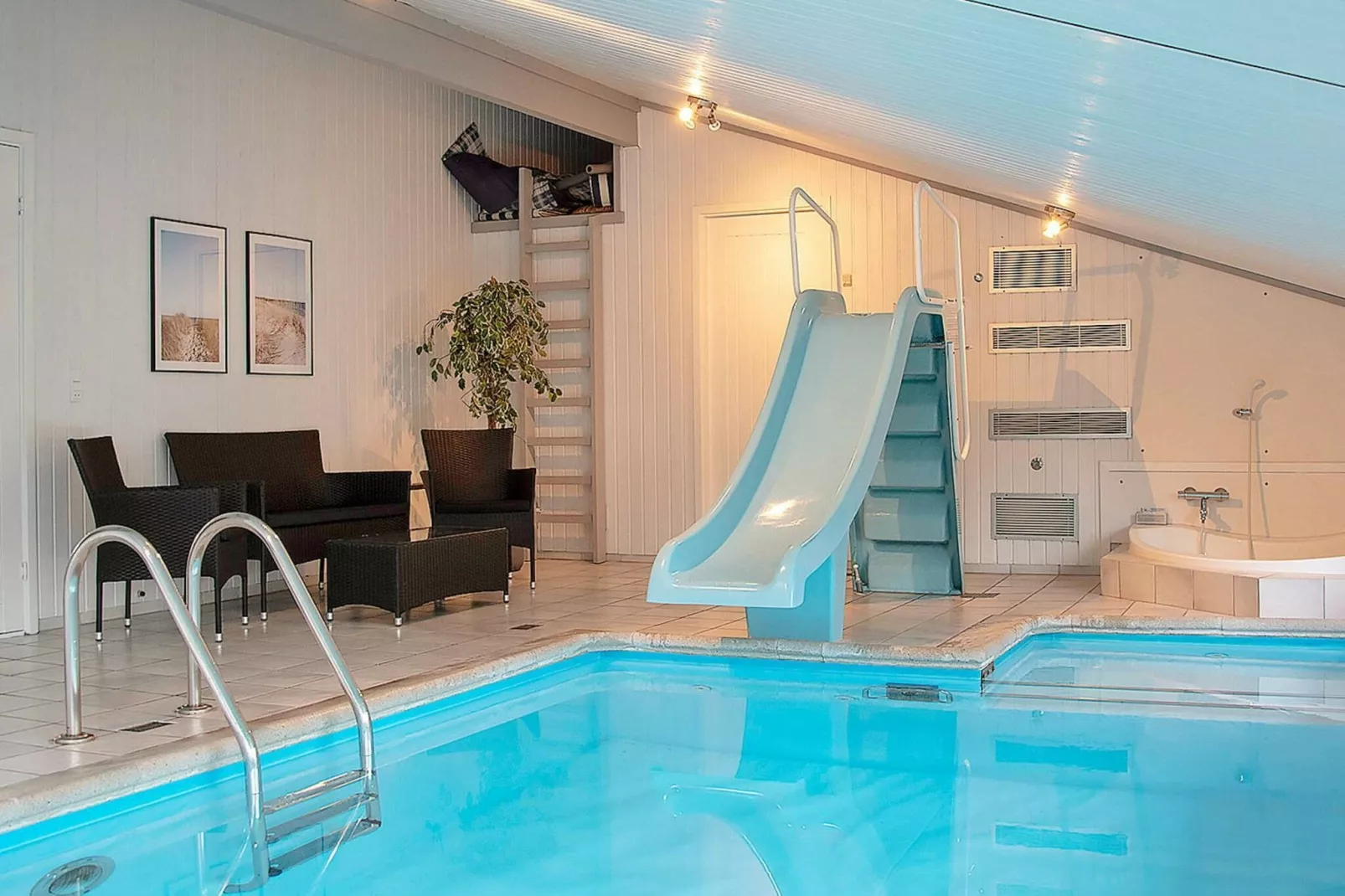 10 persoons vakantie huis in Jerup-By Traum-Zwembad