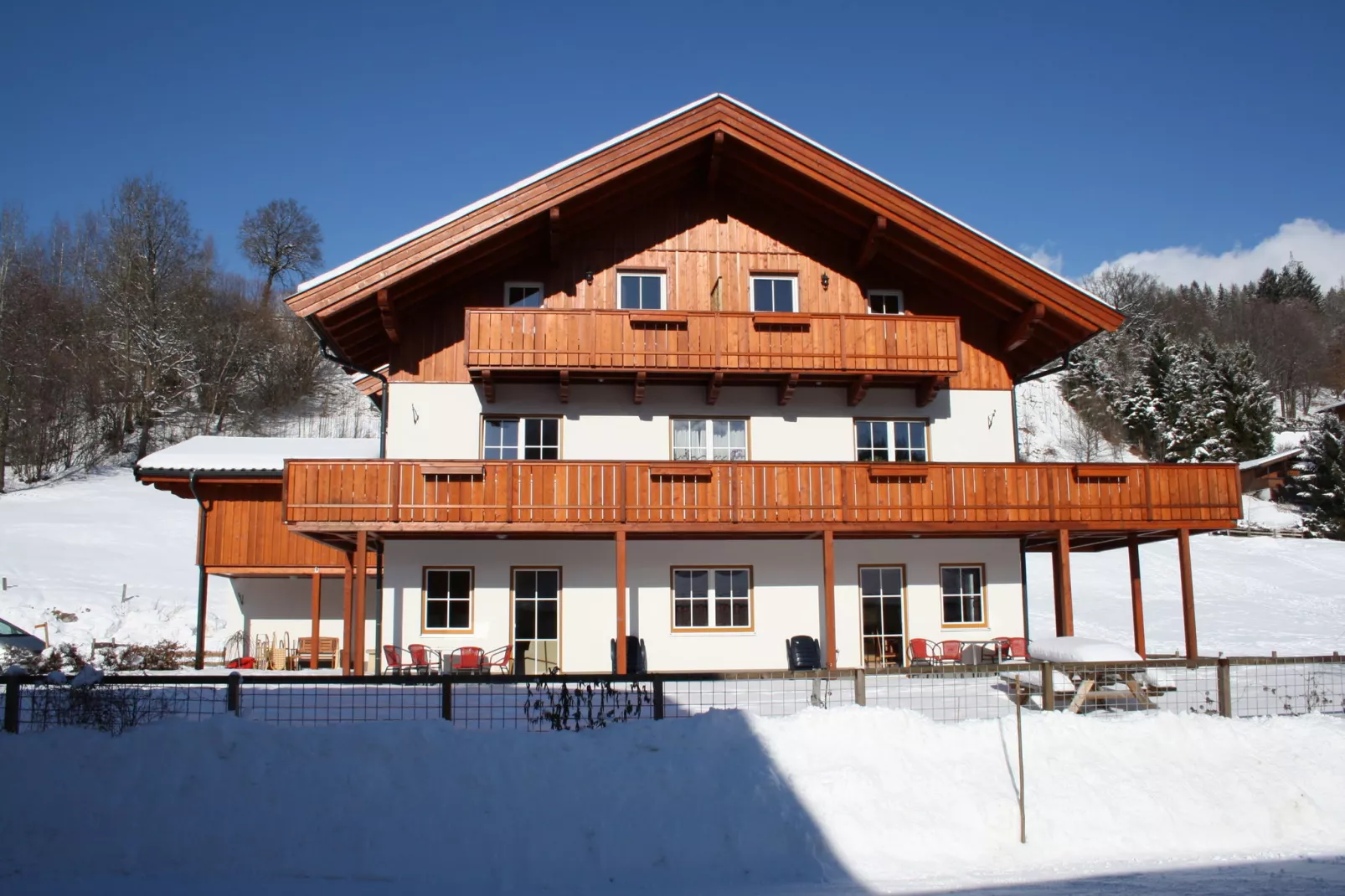 Sfeervol appartement in Maria Alm met tuin en terras-Exterieur winter